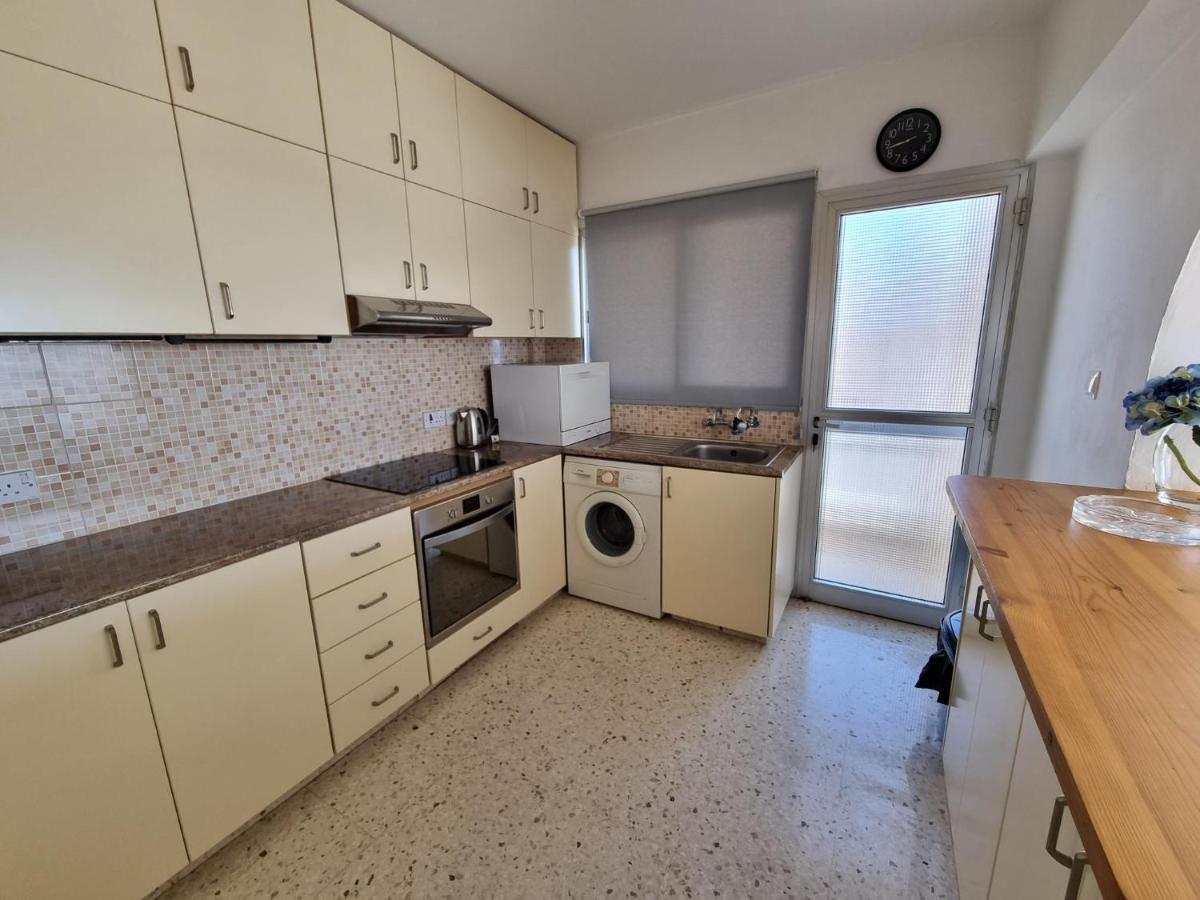 파포스 Diamond Sea View Penthouse 아파트 외부 사진