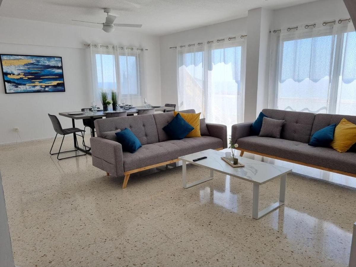 파포스 Diamond Sea View Penthouse 아파트 외부 사진